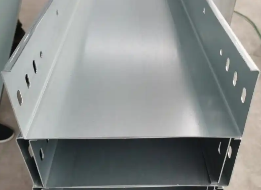 庆阳你知道桥架厂用哪些原材料吗？揭秘！